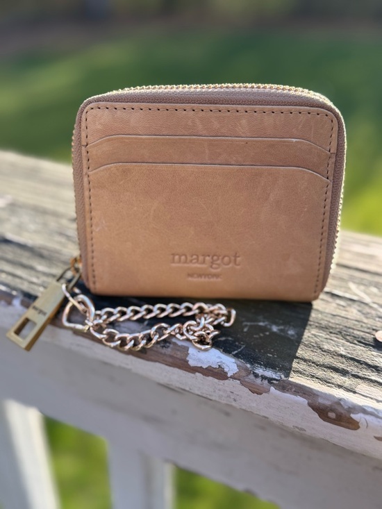 Margot New York Handbags - NWOT MARGOT LEATHER WALLET, COIN PURSE WRISTLET